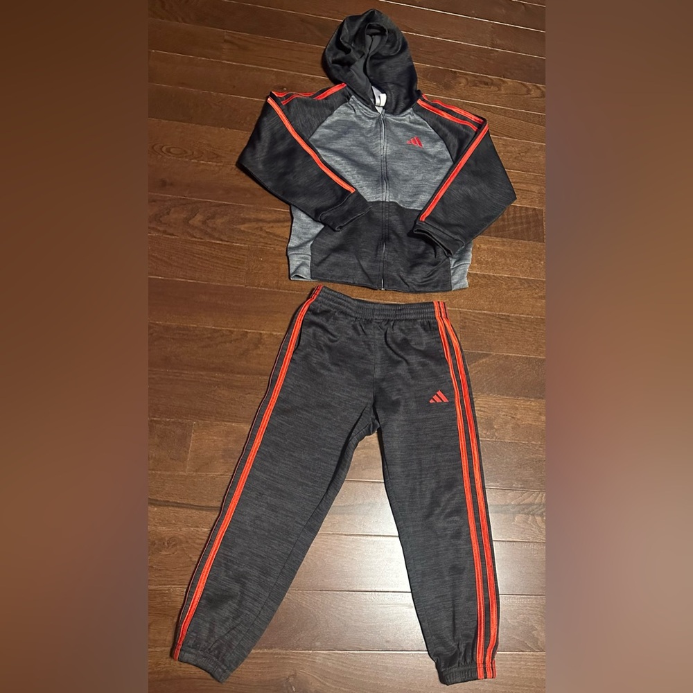 2PC Adidas Boys (6) Set - Zip Hoodie & Pant